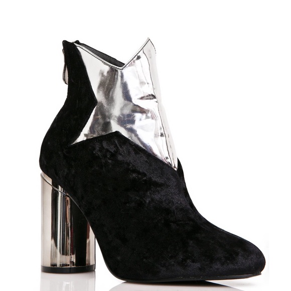 Starship metallic velvet star booties - Picture 5 of 7